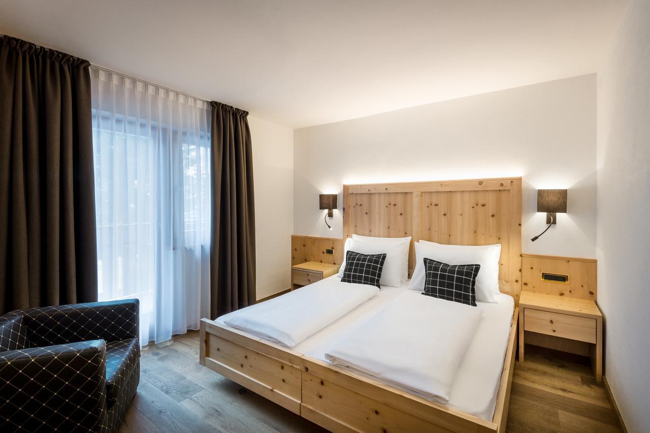 Hotel Des Alpes La Villa  Zewnętrze zdjęcie