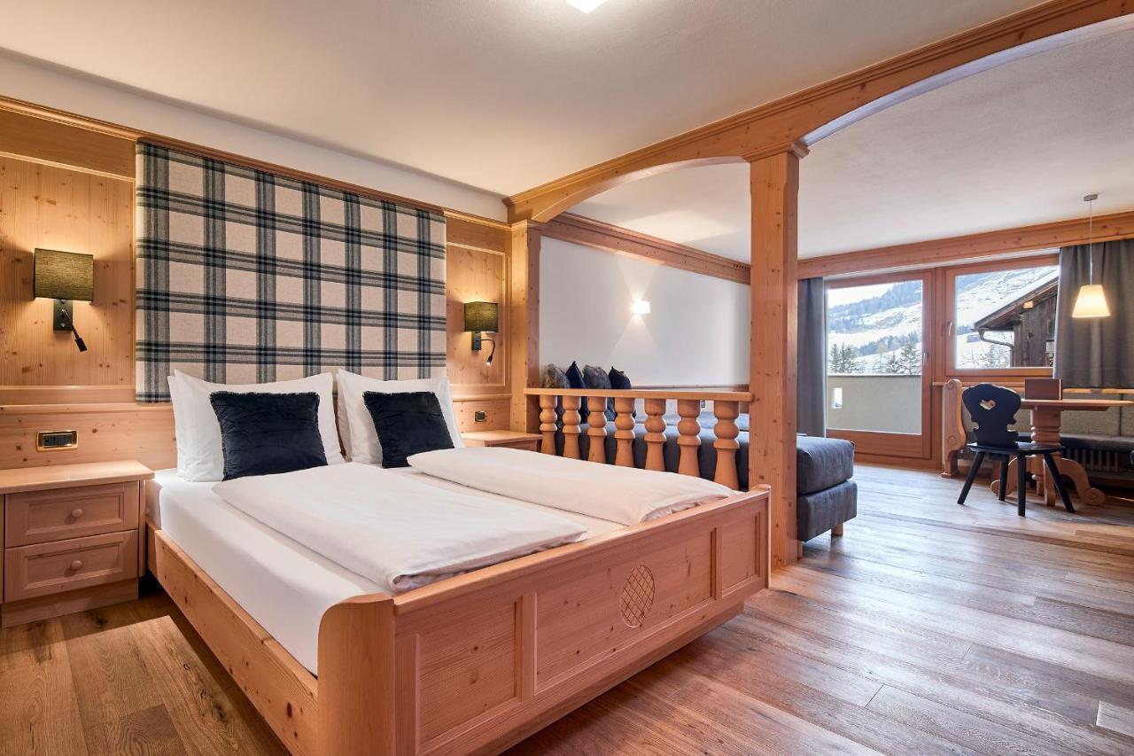 Hotel Des Alpes La Villa  Zewnętrze zdjęcie